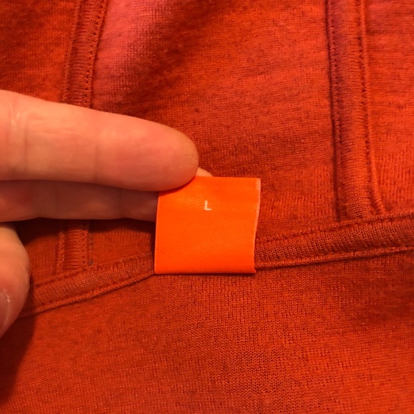 Hugo Boss zip up hoodie. - Picture 7 of 7